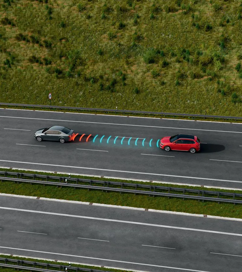 Di serie - Adaptive Cruise Control