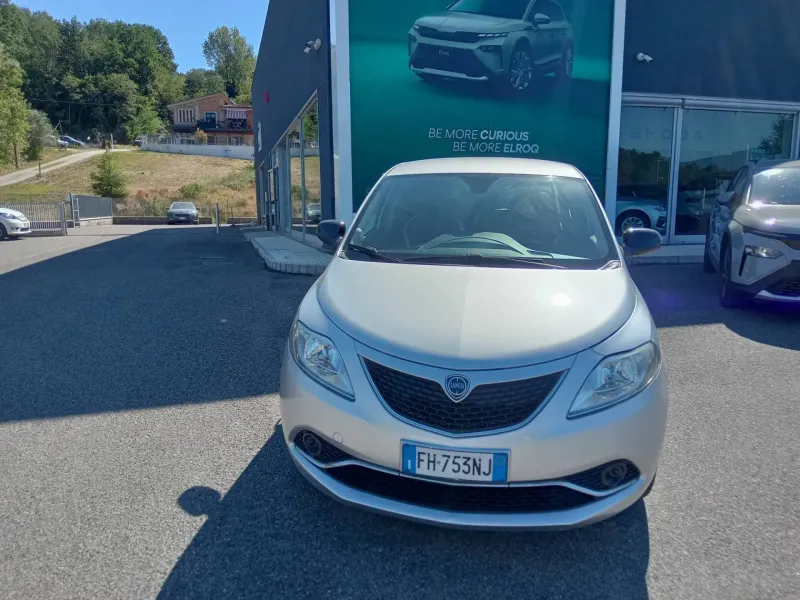 Lancia Ypsilon 1.3 MJT 95 CV Platinum