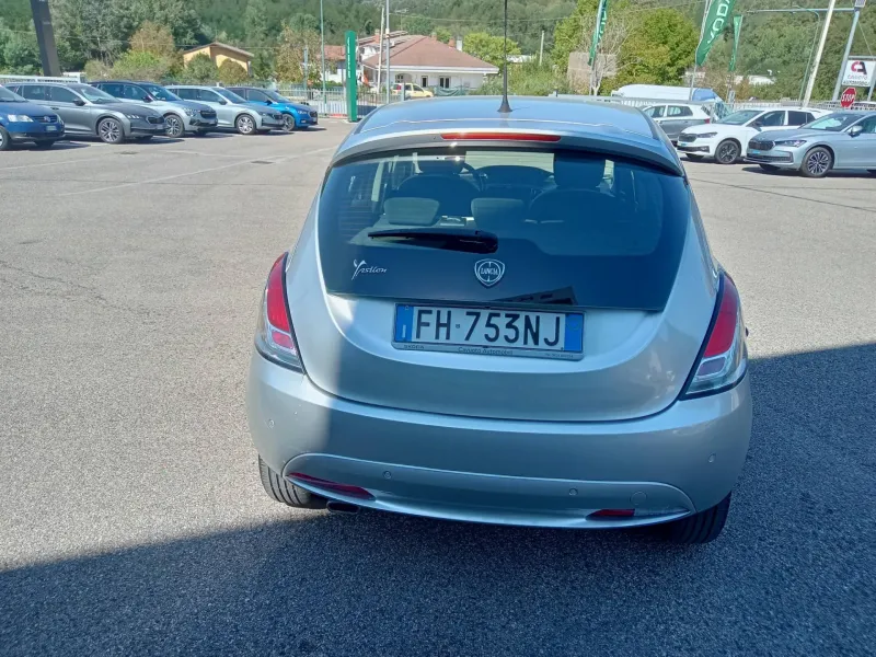 Lancia Ypsilon 1.3 MJT 95 CV Platinum