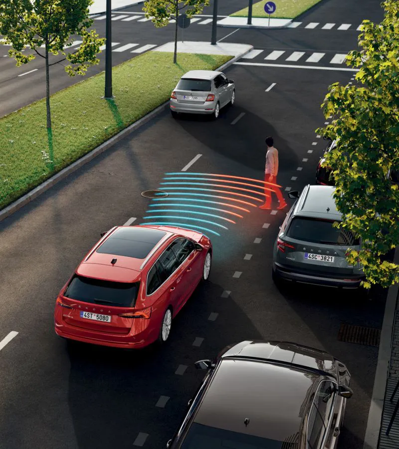 Di serie - Front Assistant e Acc