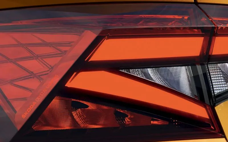 Fari posteriori full LED Fari posteriori full LED