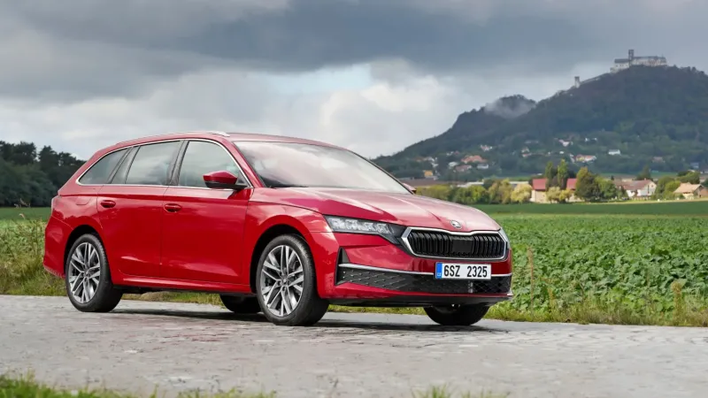 Škoda Octavia diventa full hybrid